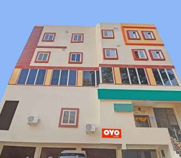 OYO 62671 Elite Homez Hotel New Delhi
